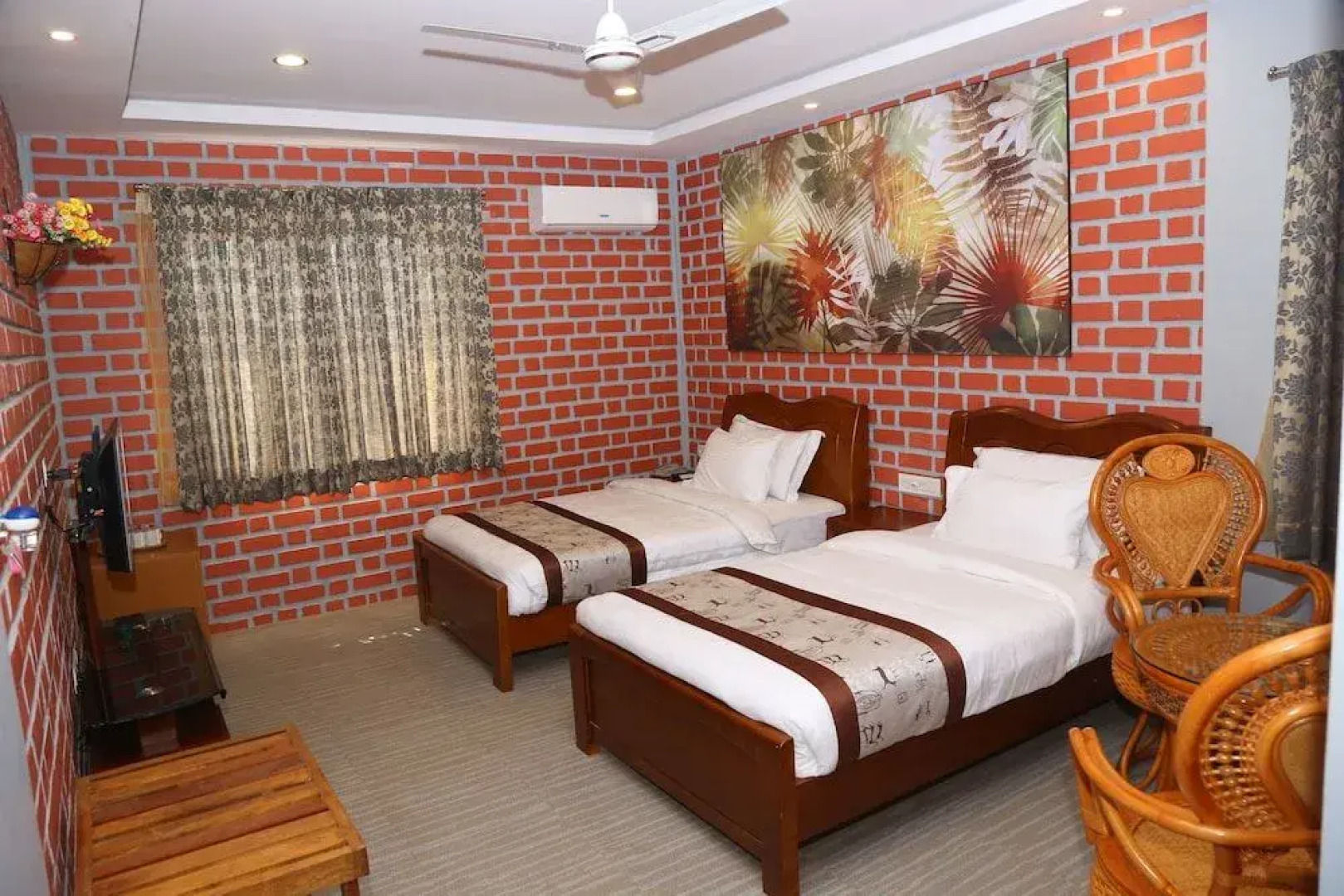 G K Hill View Resort