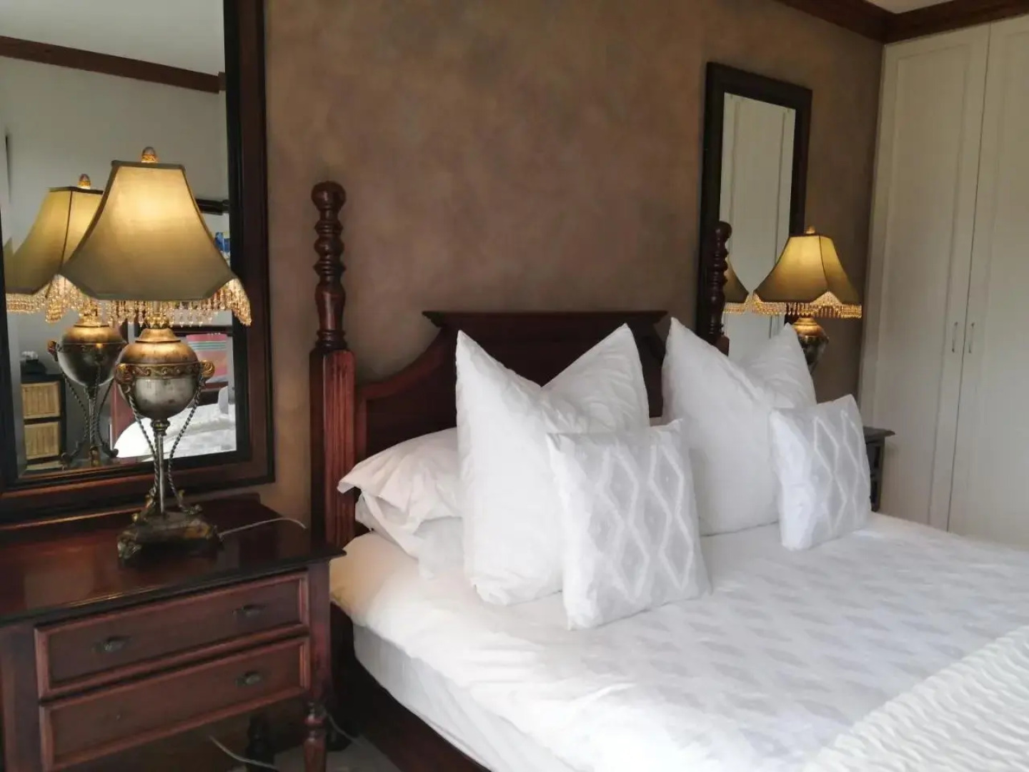 Pearl View Guest House