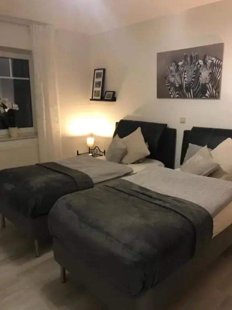 Zuhause Woanders - Kuhtrade