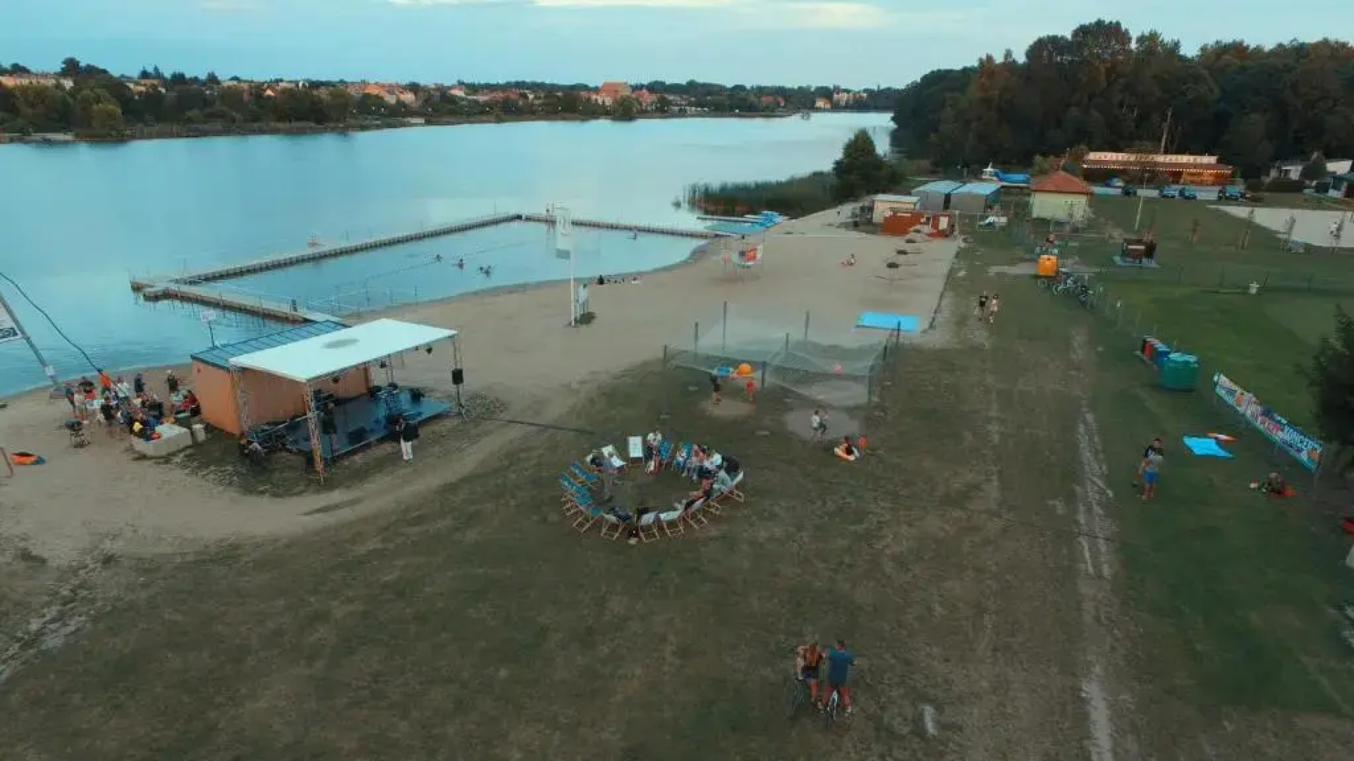 Camping Oaza Błonie Kórnik Domki Standard - 3 pokoje