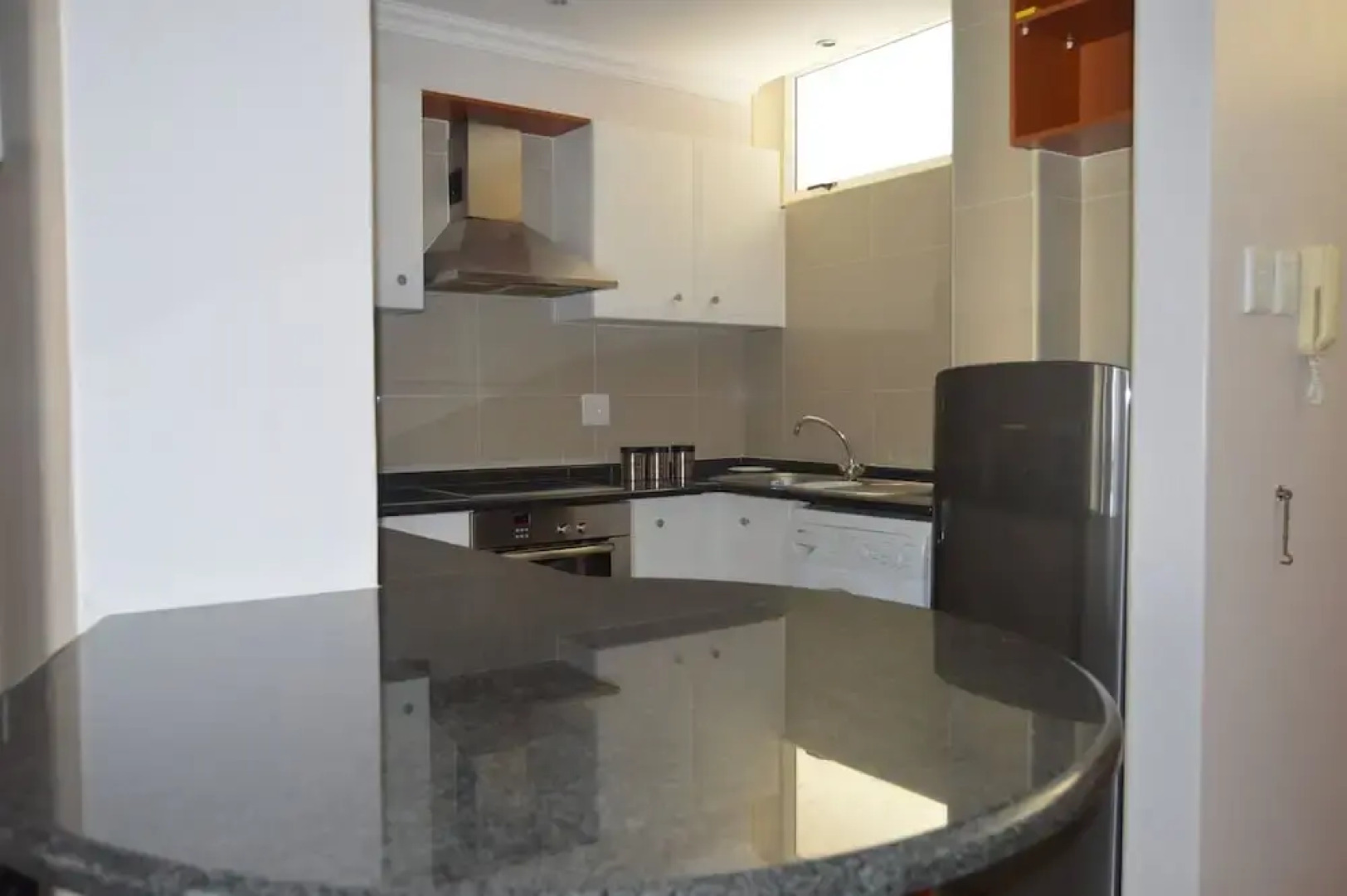 Lighthouse Mall Apartment