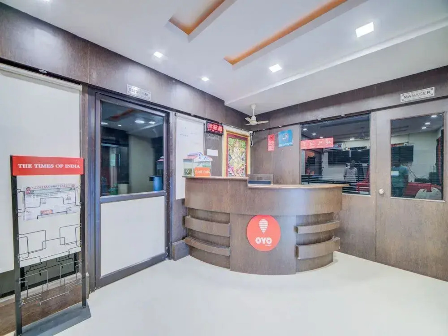 OYO 24397 Flagship 9 Star Hotel Shamshabad