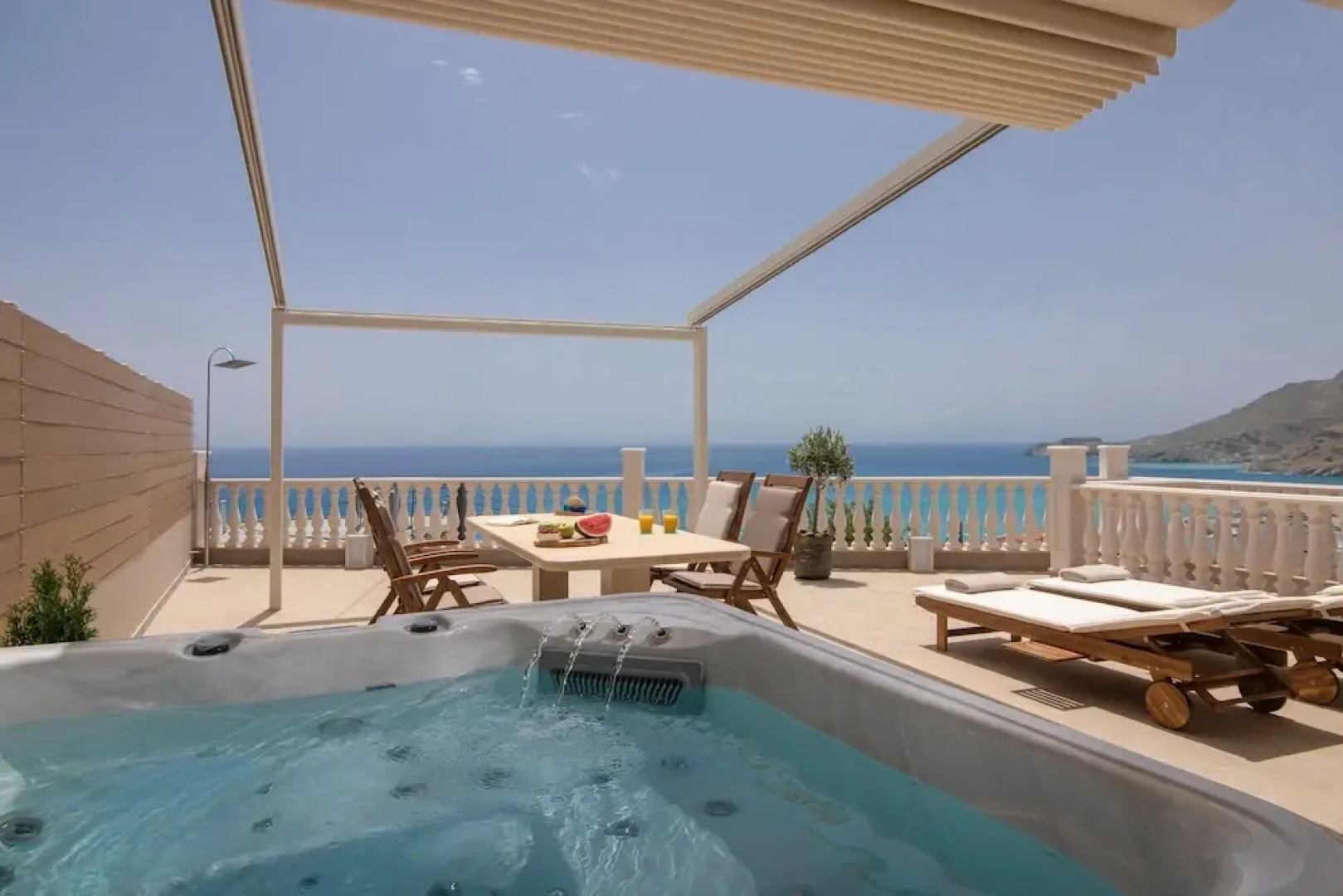 Posto Serene With Jacuzzi