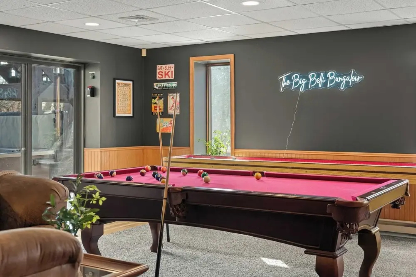 Lake View Chalet by Avantstay Lake Access + Deck