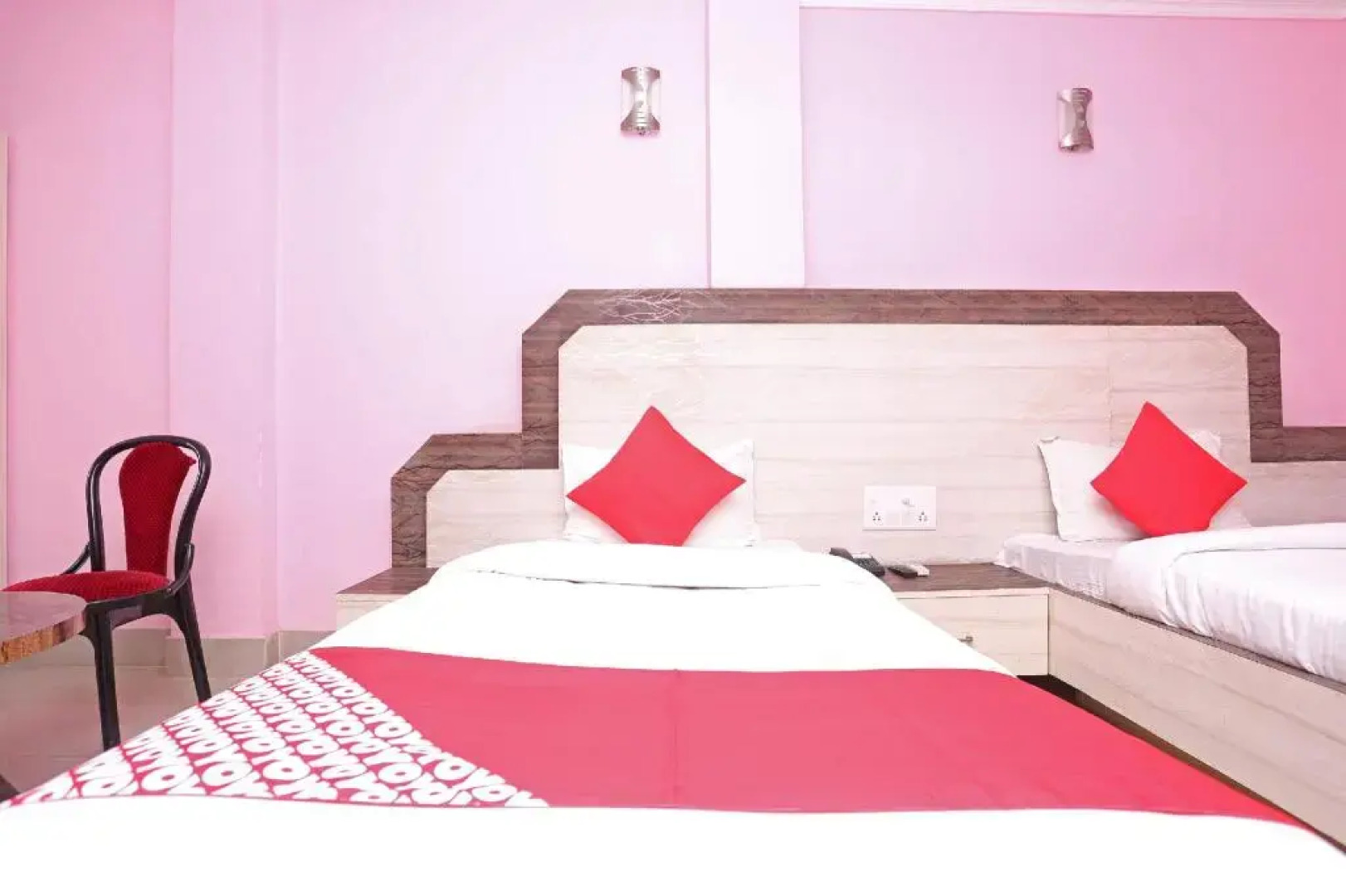 Hotel Benjamin by OYO Rooms