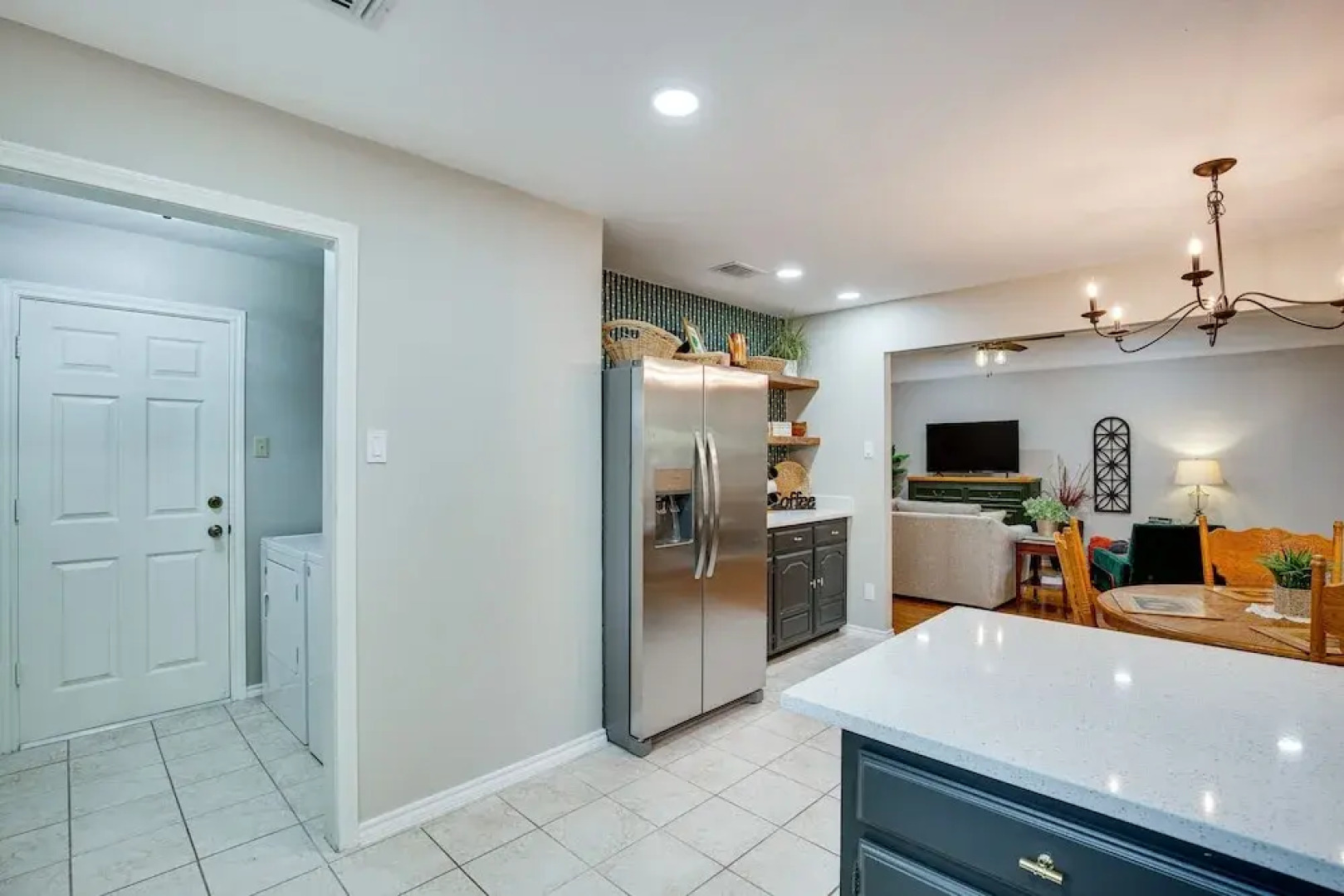 Darling Waxahachie Home w/ Yard & Fire Pit!