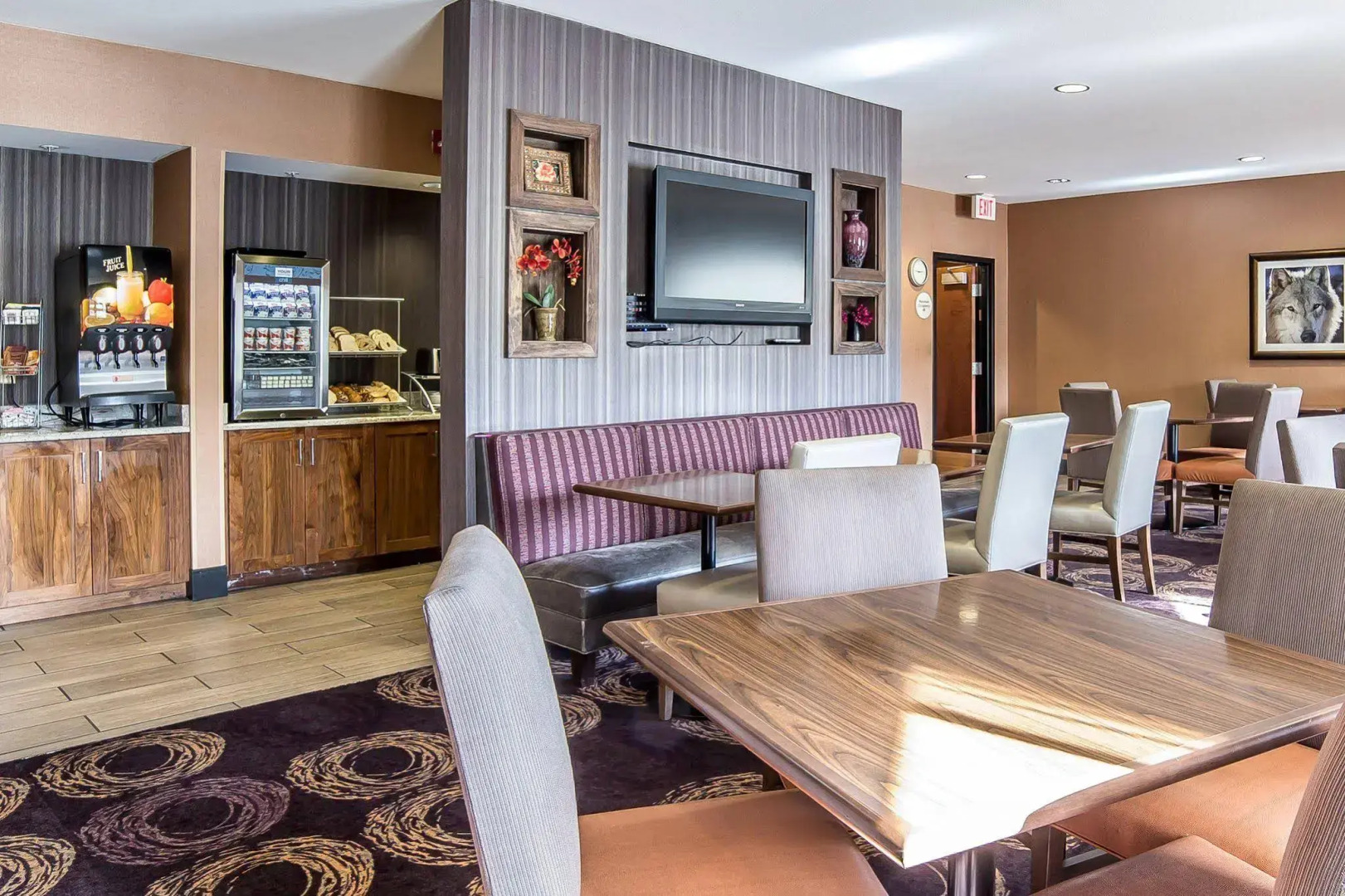 Comfort Inn & Suites Market - Airport