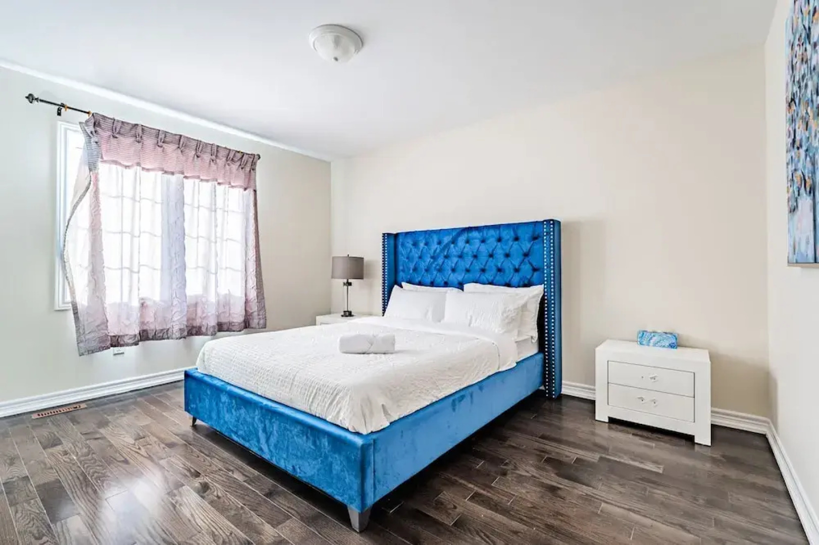 Lady Valentina Boutique Home