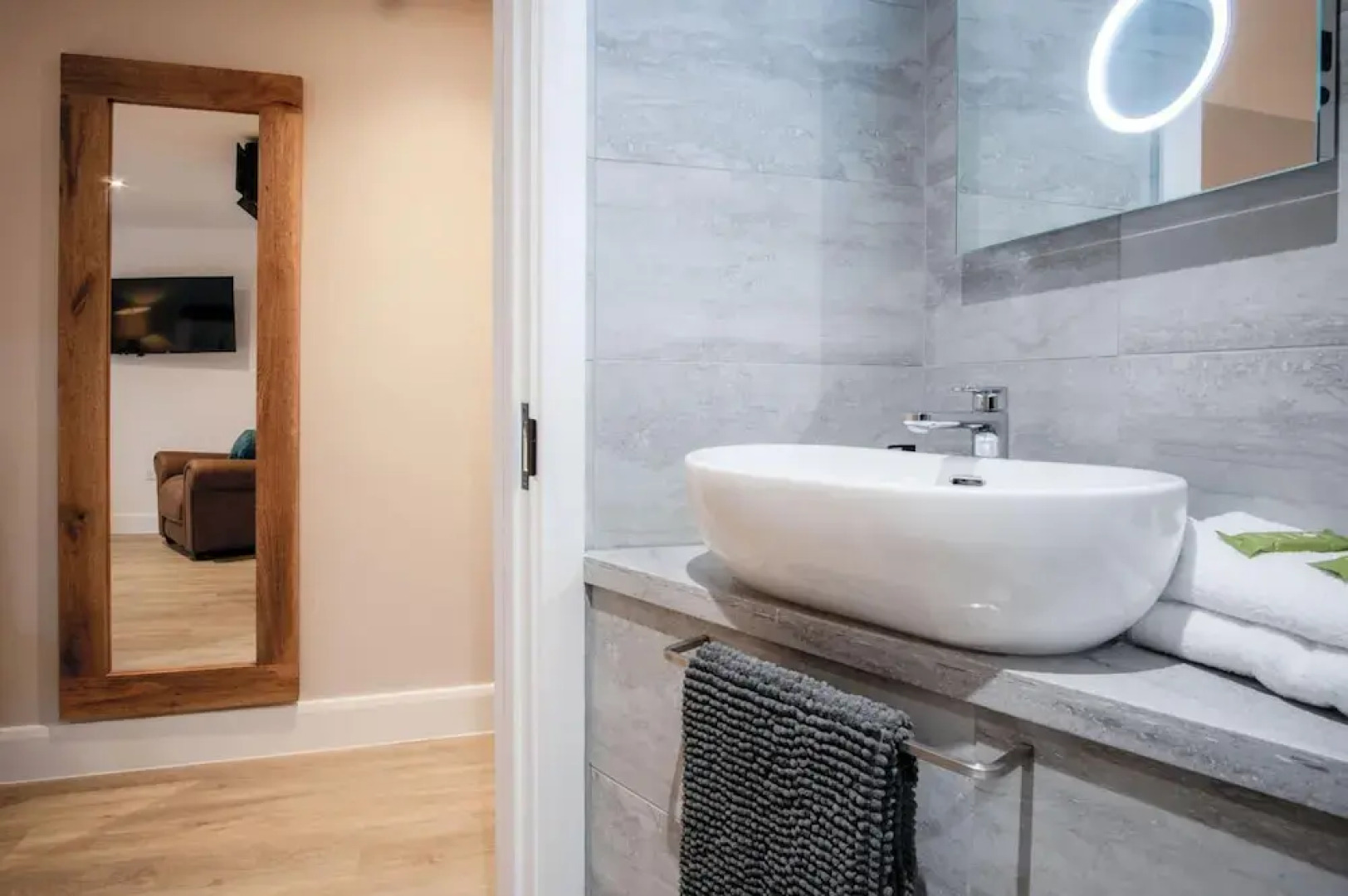 Room 1 - The Sleeping Giant - Pen Y Cae Inn