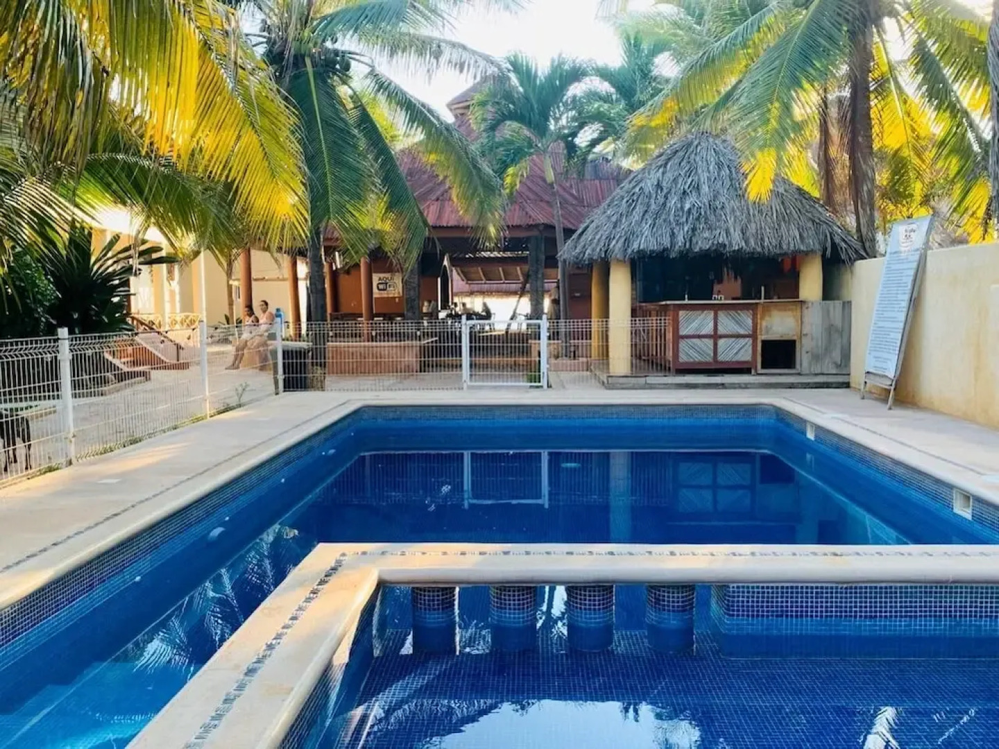 Nexpa Surf Cabanas Mar De Noche