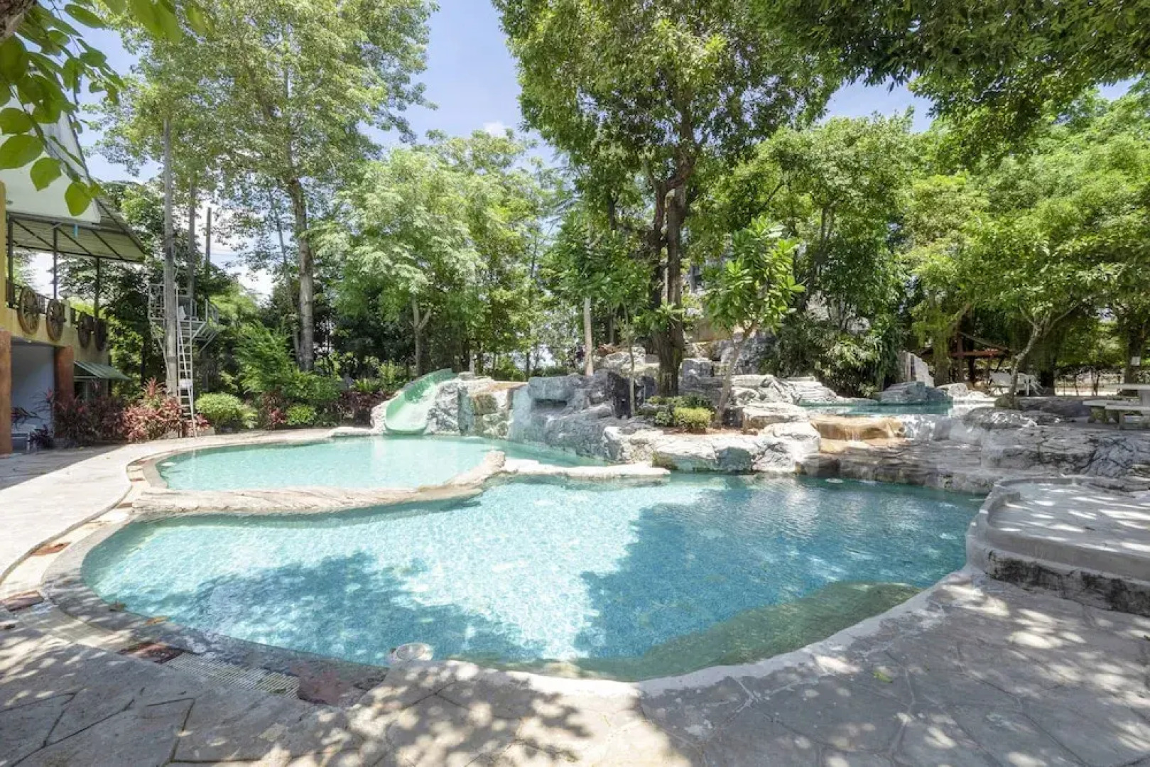 Saksaitarn Resort by OYO Rooms