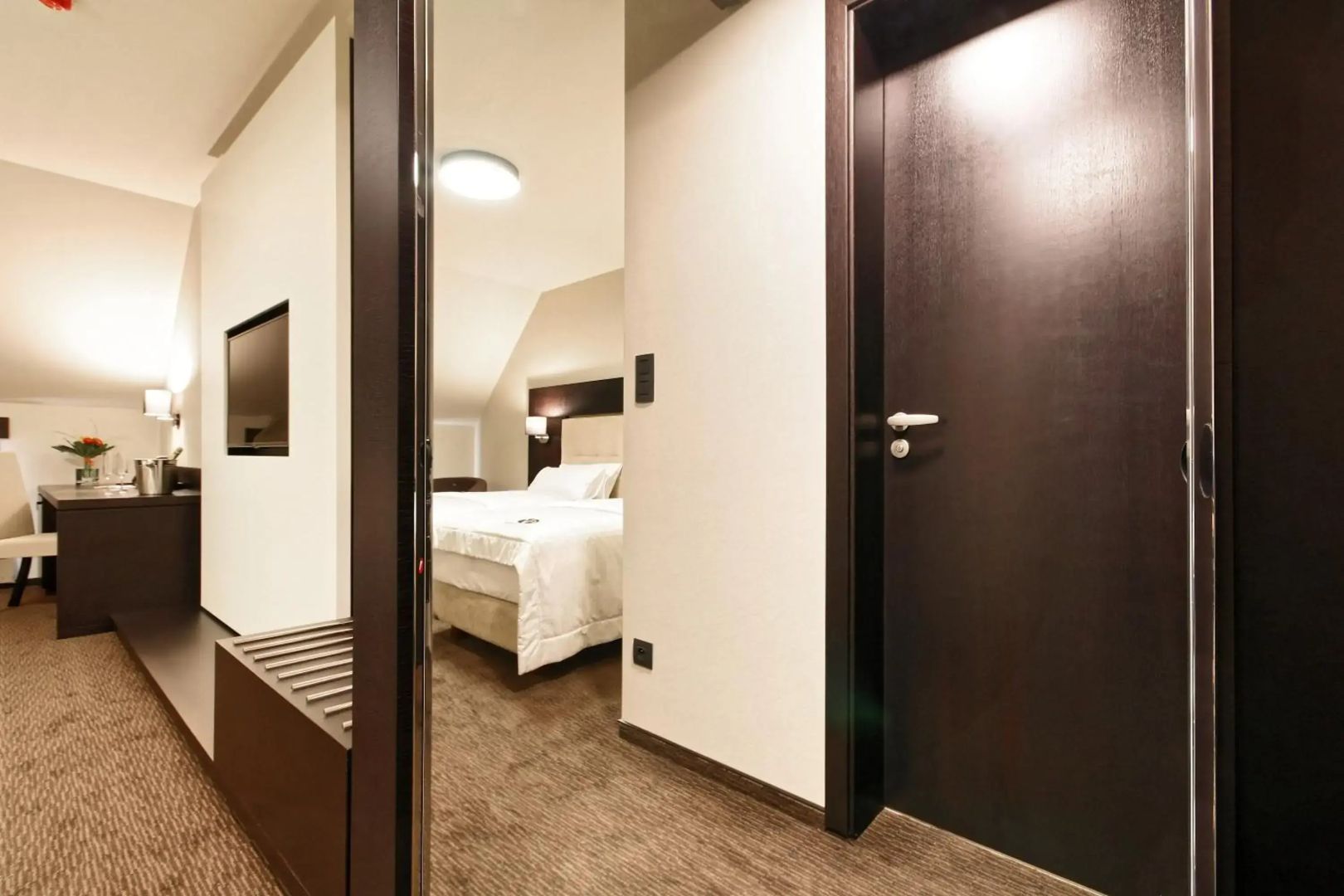Hotel Victory