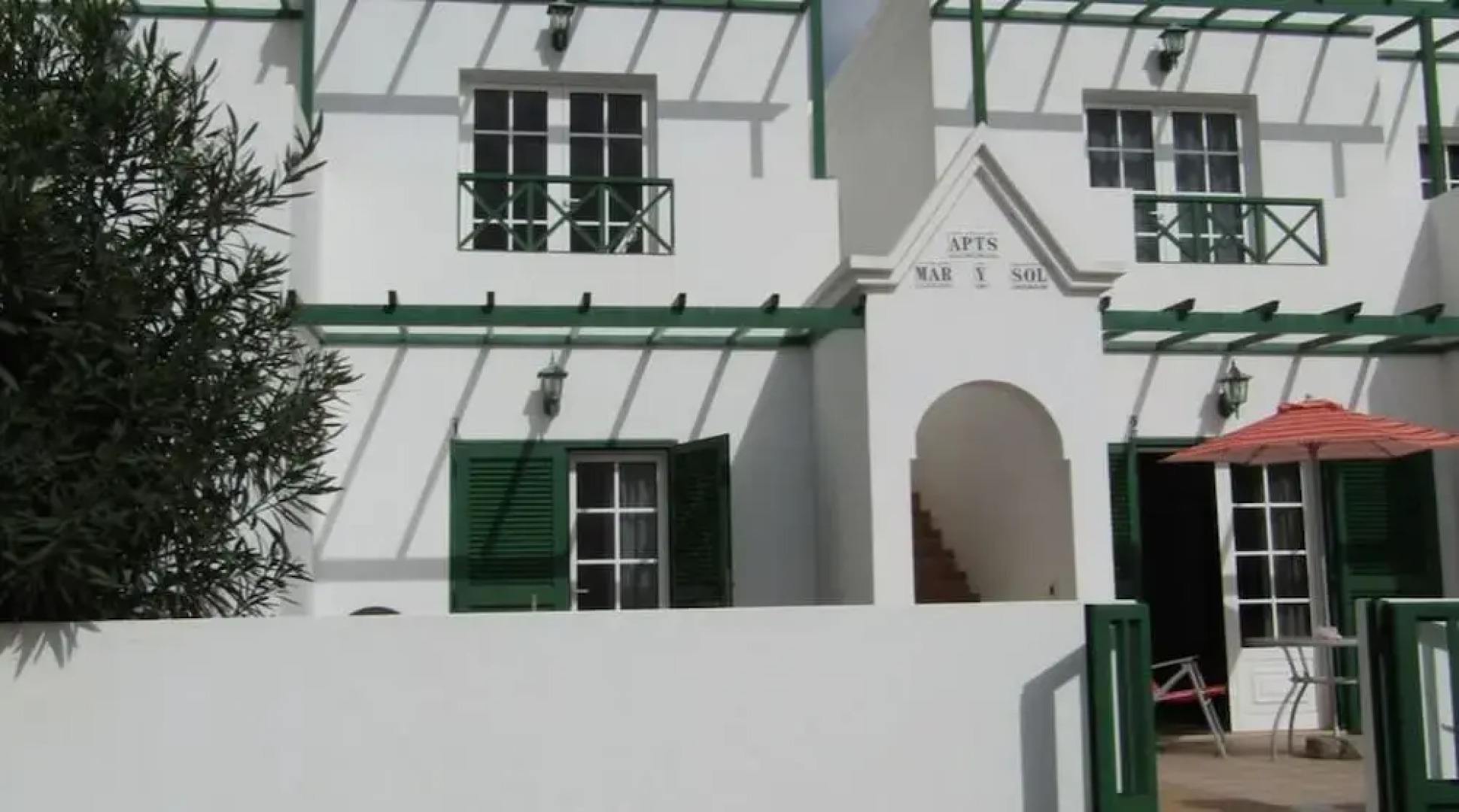 Lanzarote 102515 2 Bedroom Apartment By Mo Rentals