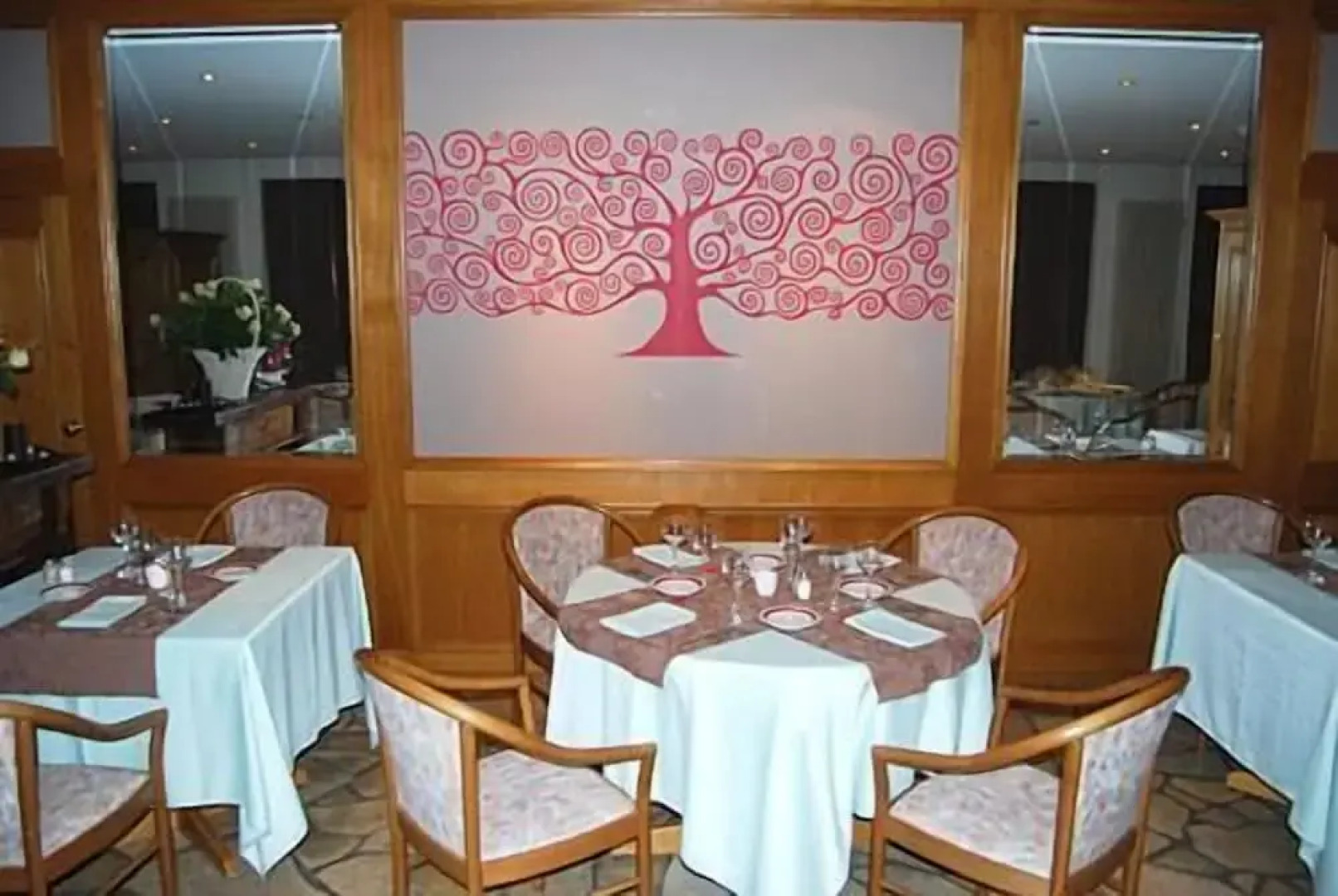 Hostellerie La Villa Des Roses