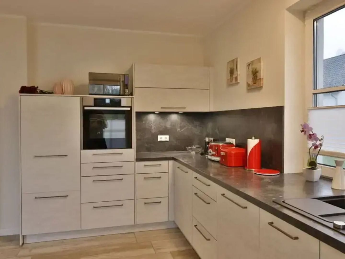 Herring Gull Modern Retreat