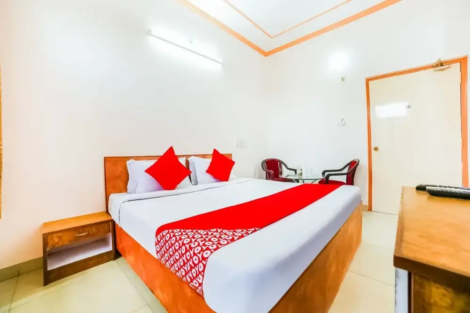 OYO 45229 Rajdhani Tourist Motel