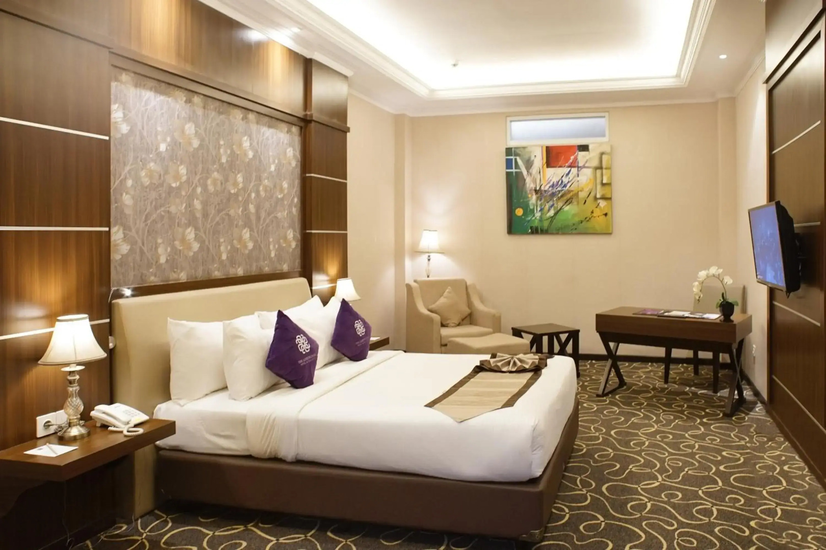 Adhiwangsa Hotel & Convention Hall