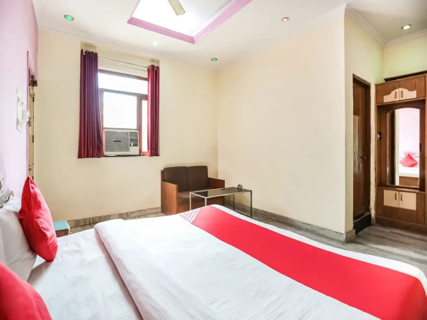 OYO 22577 Hotel City View