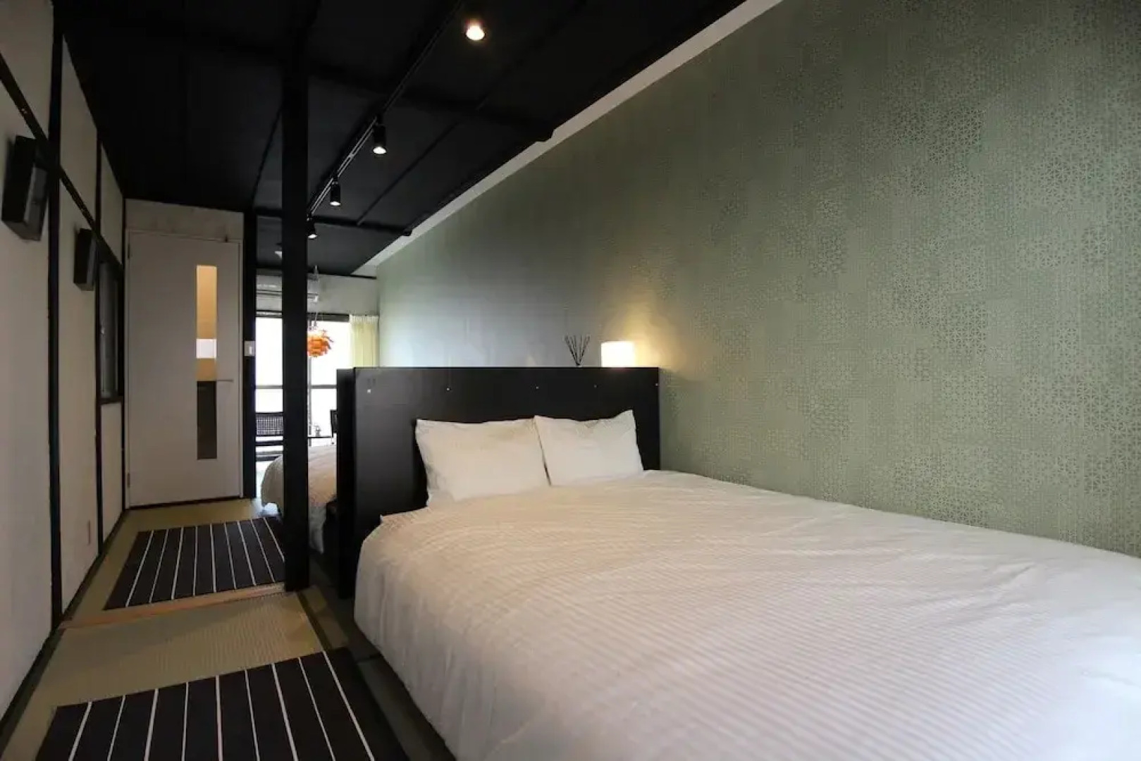 SEKAI HOTEL Mangetsu