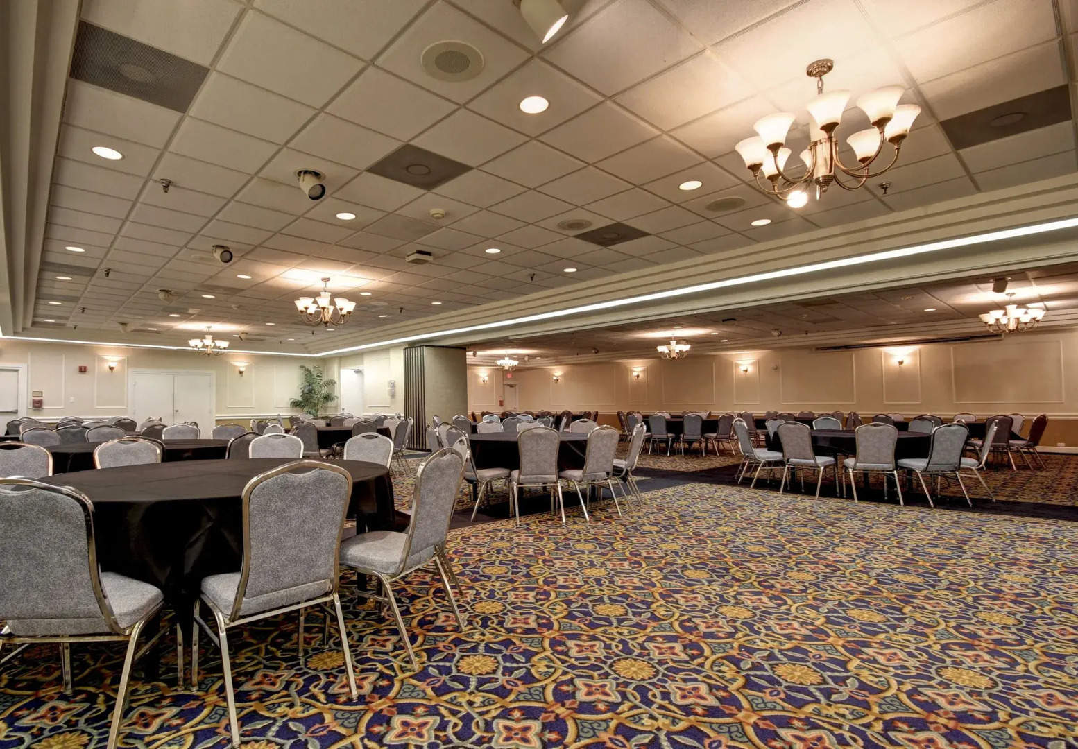 Carousel Resort Hotel & Condominiums