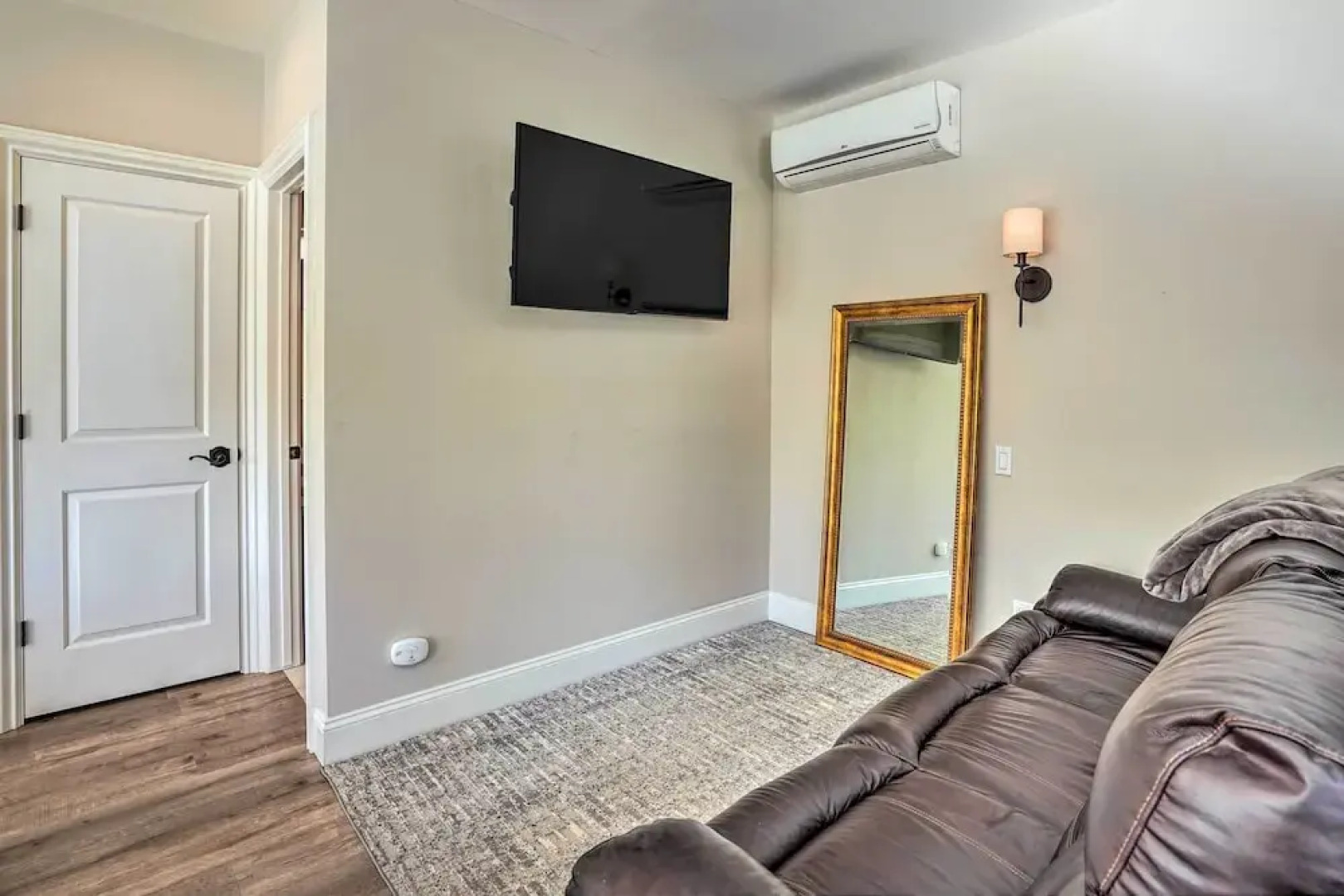 Pleasant Hill Studio w/ Pool & Hot Tub Access