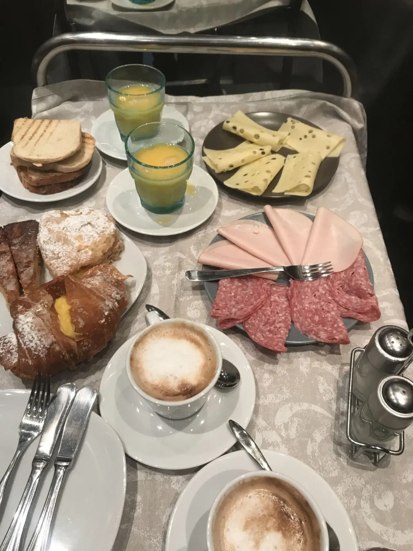 Blue Shades Aparthotel