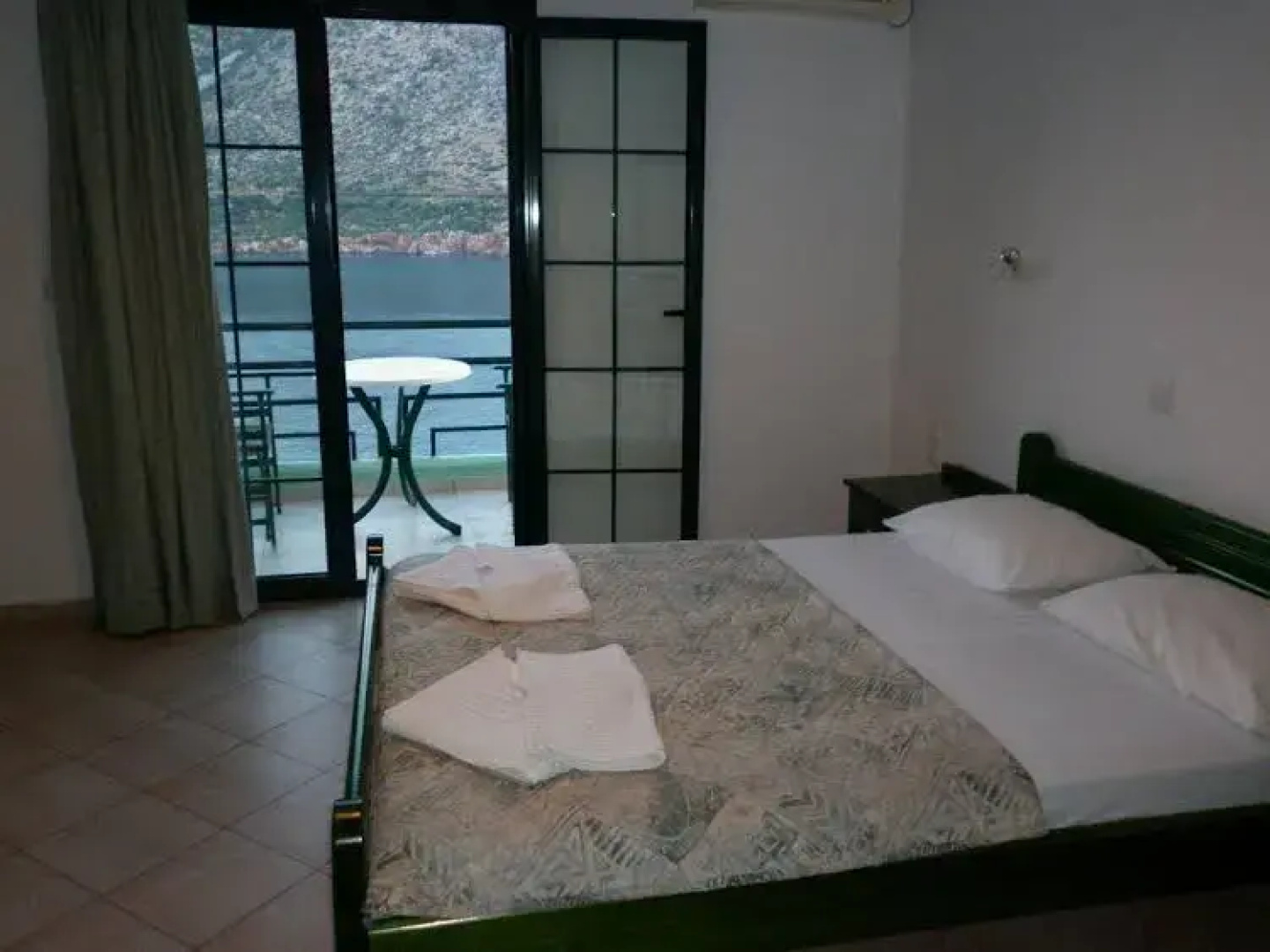Zoe Hotel