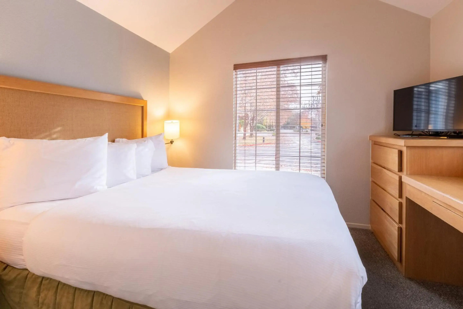 RiverPointe Napa Valley Resort