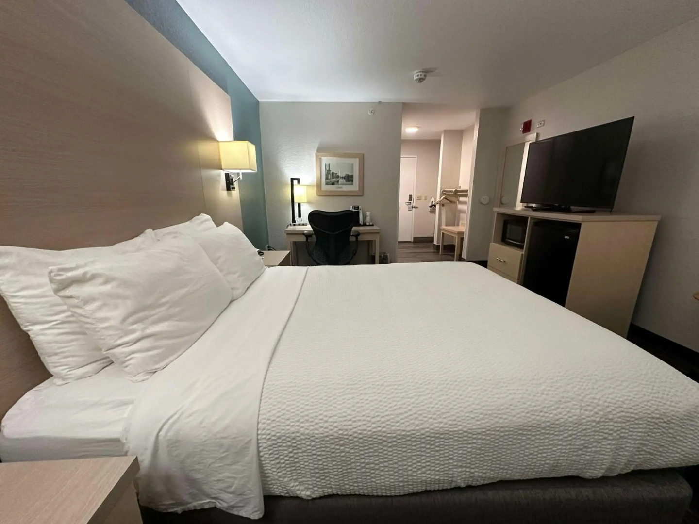 Holiday Inn Express WATERTOWN