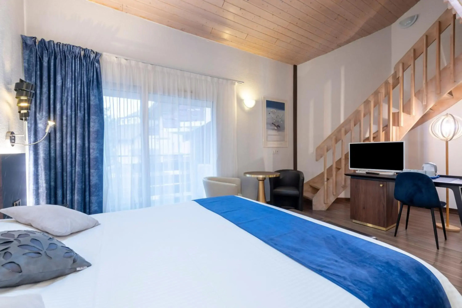 Logis Hôtel Arc en Ciel