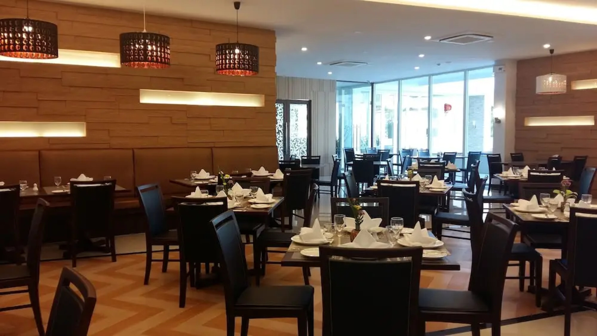 Отель Vareena Palace Hotel