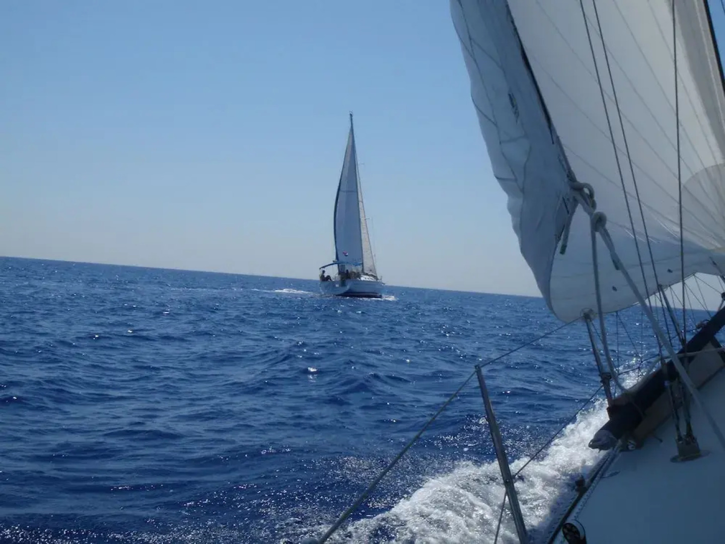 Luxurious Villa in Aix-en-Provence with Jacuzzi