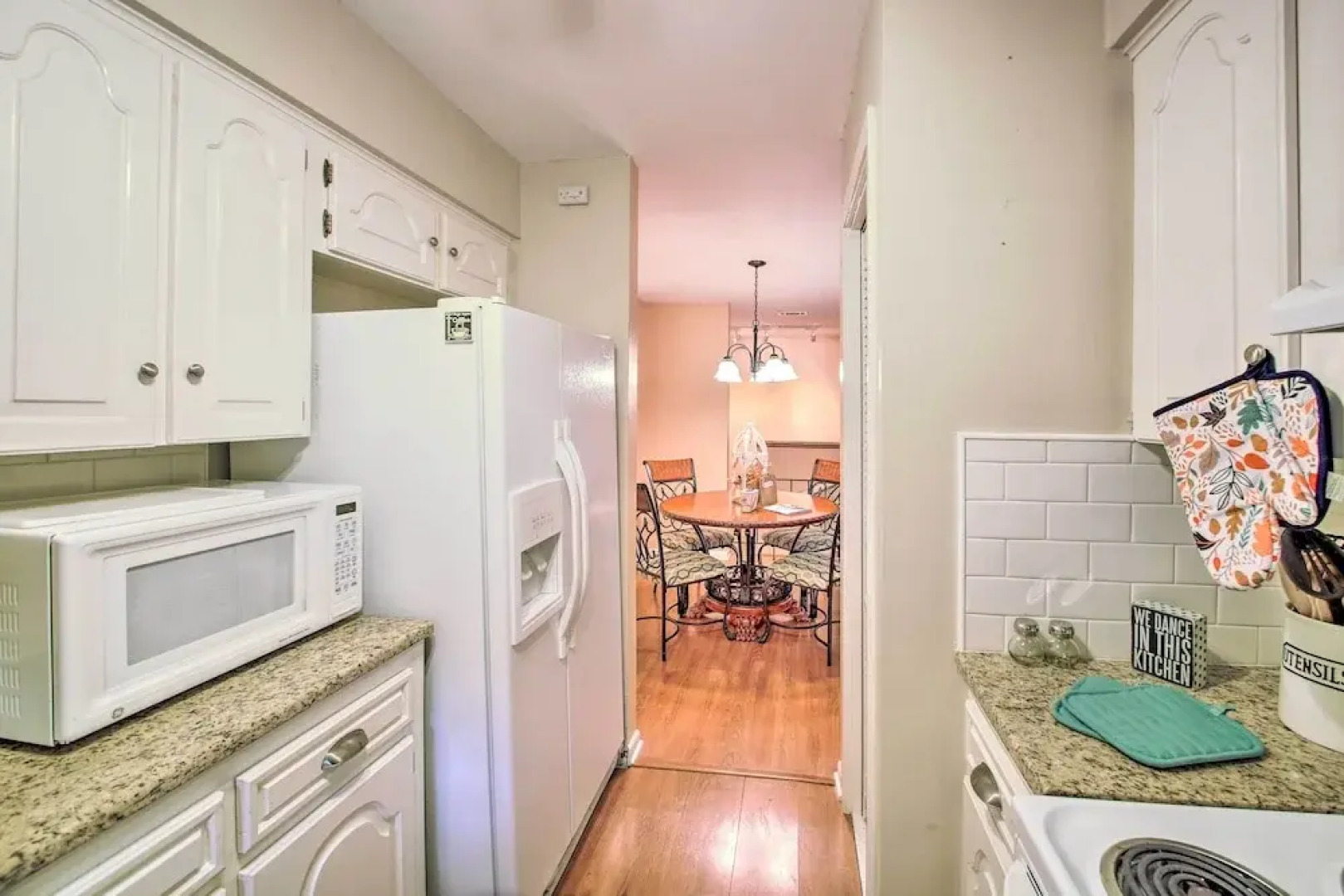 Townhome on Lake Desoto: Deck + Water Views!