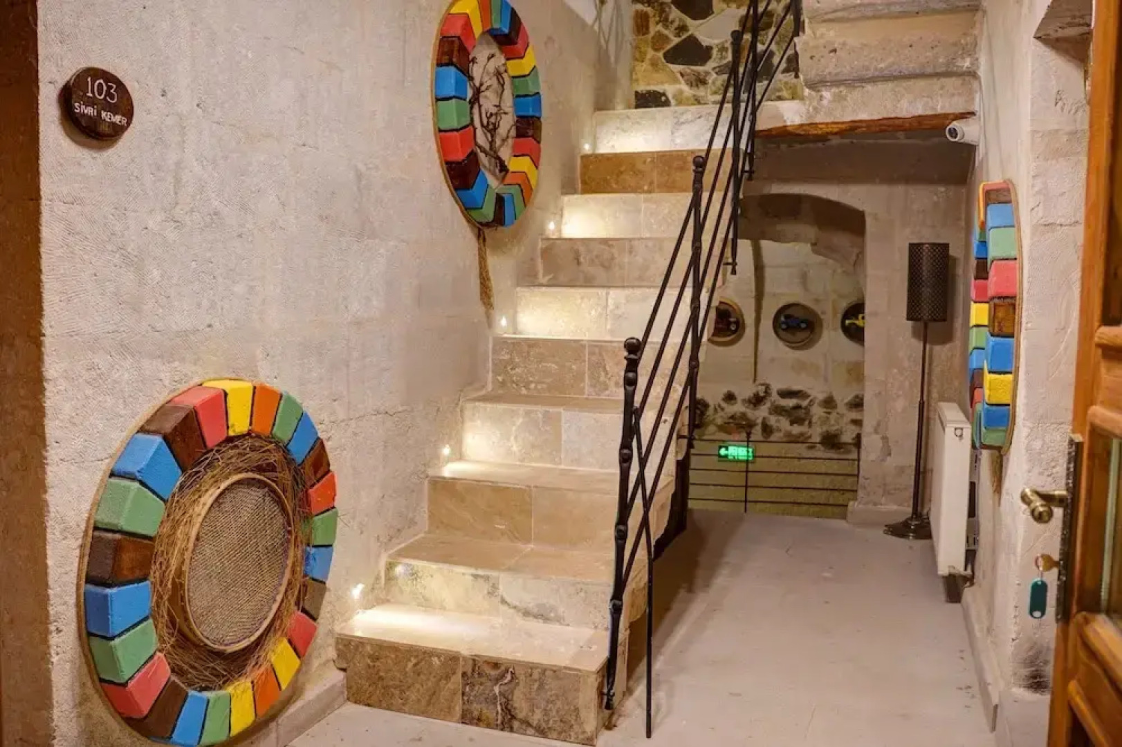 Nar-I Ask Cave Hotel