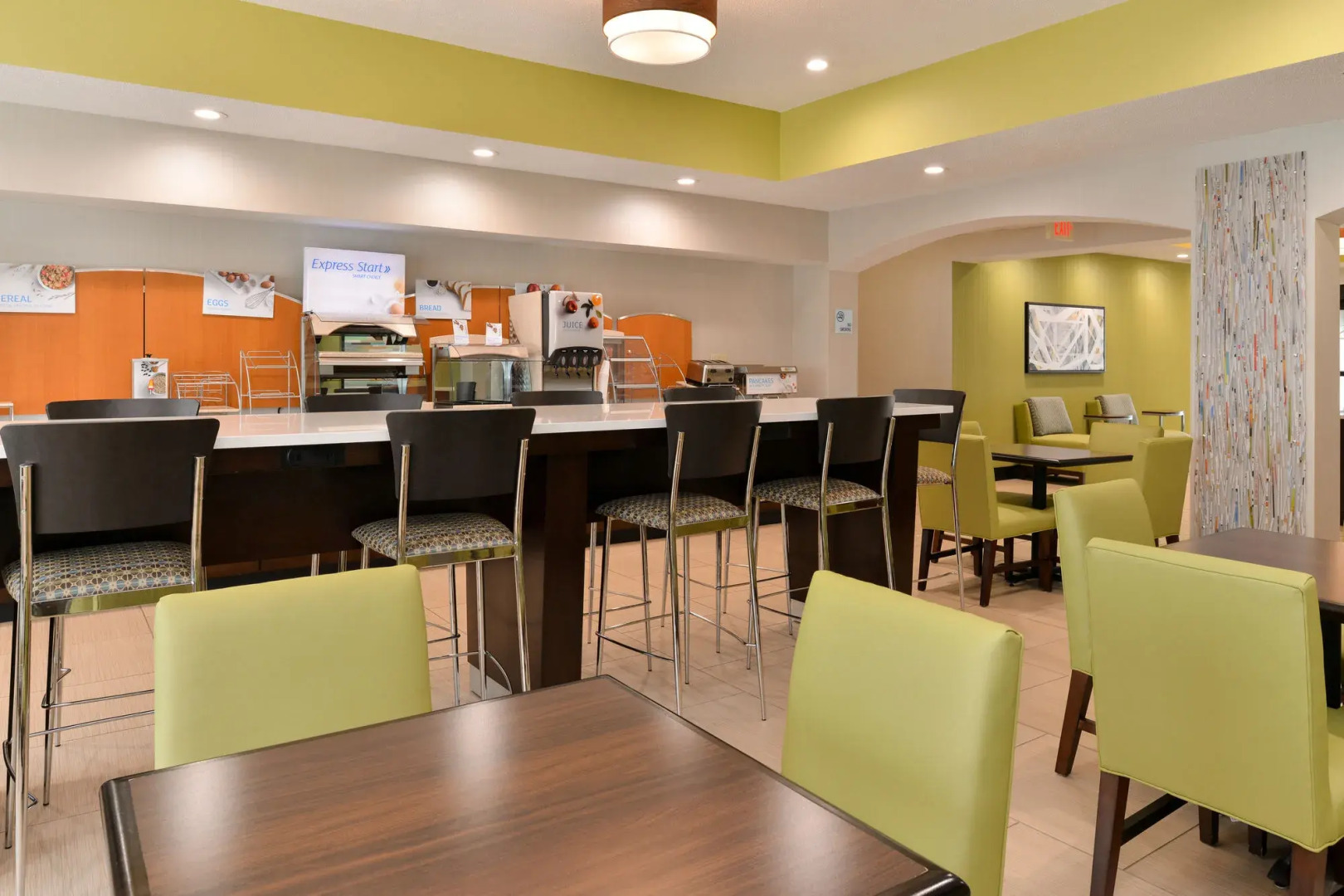Holiday Inn Express Hotel & Suites Cincinnati-Blue Ash by IHG