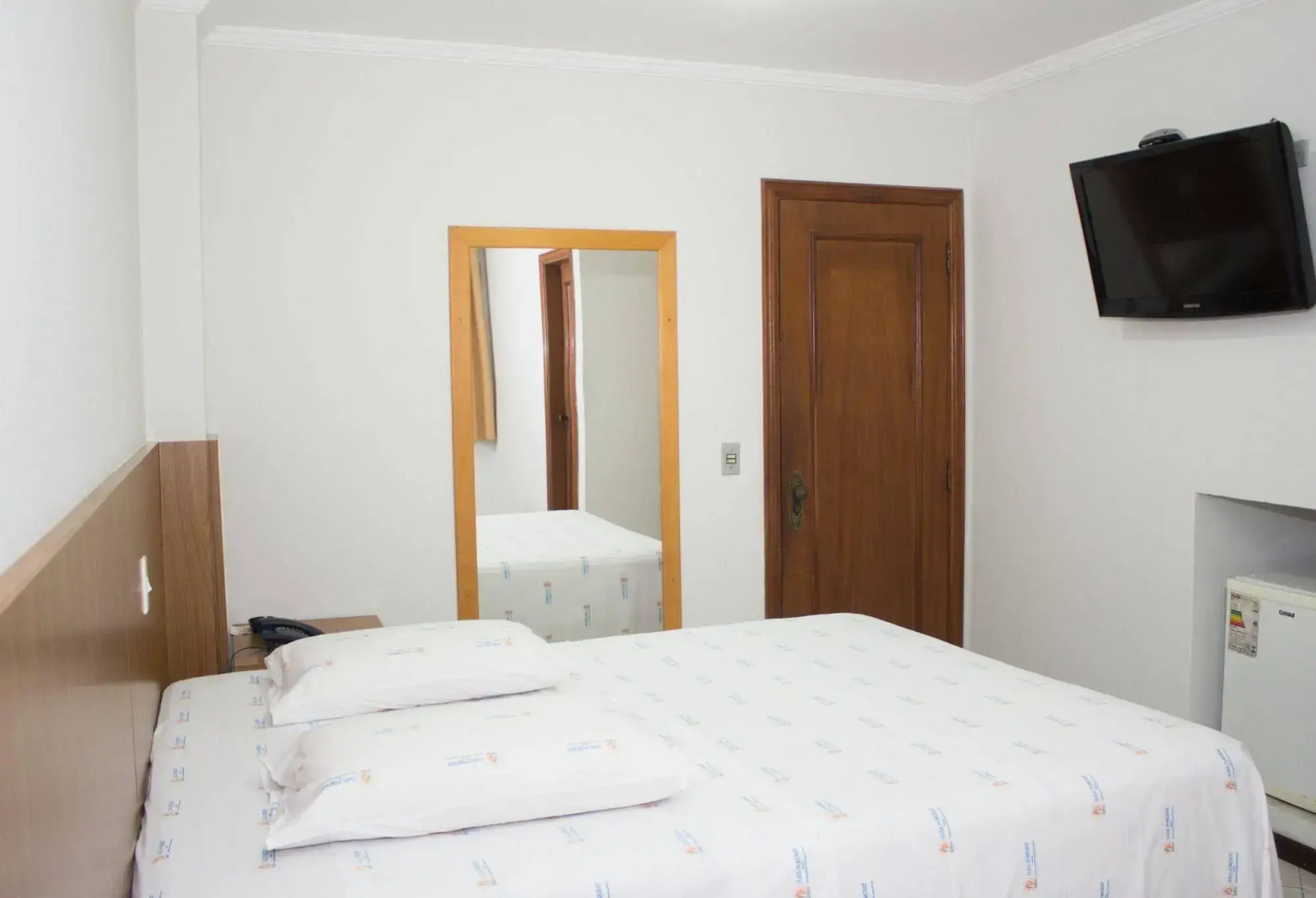 Ilha Porchat Hotel