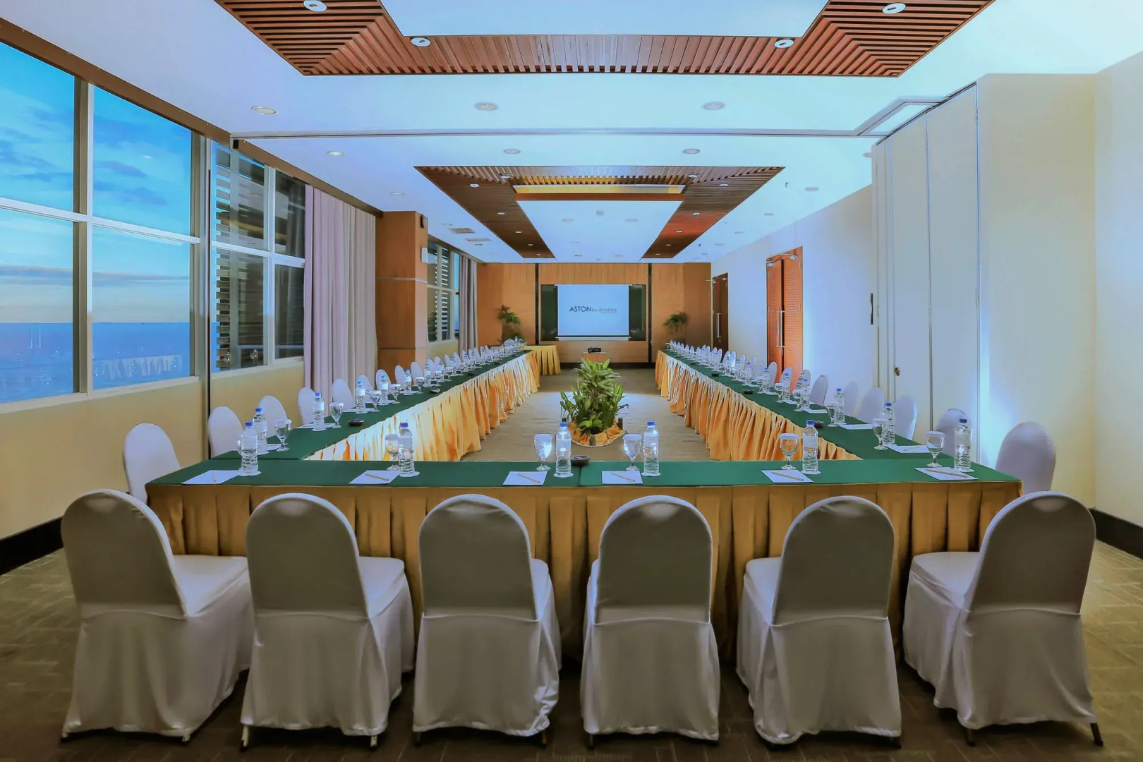 Golden Tulip Balikpapan Hotel & Suites