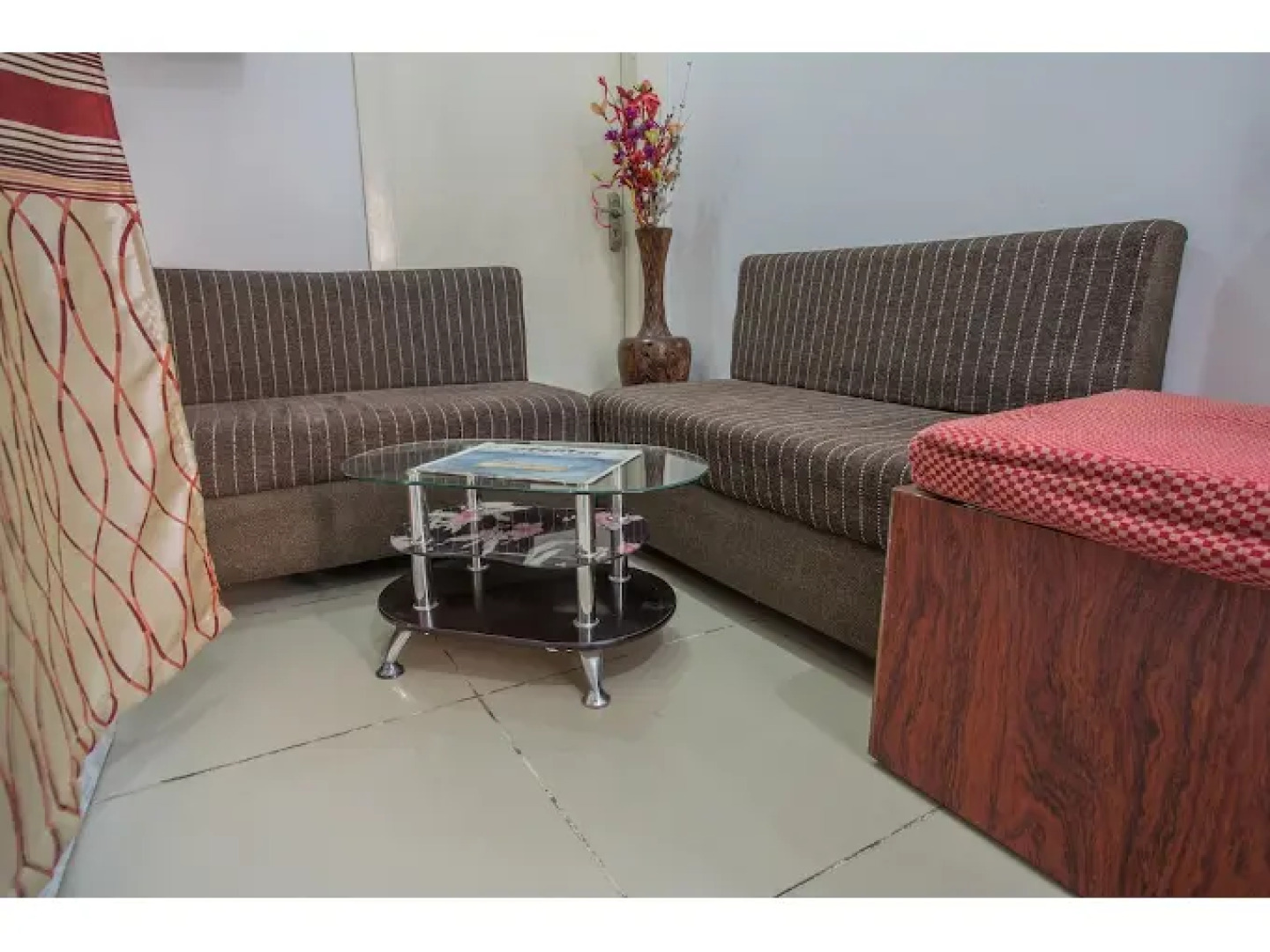 Hotel New Luxury Royale By OYO Rooms