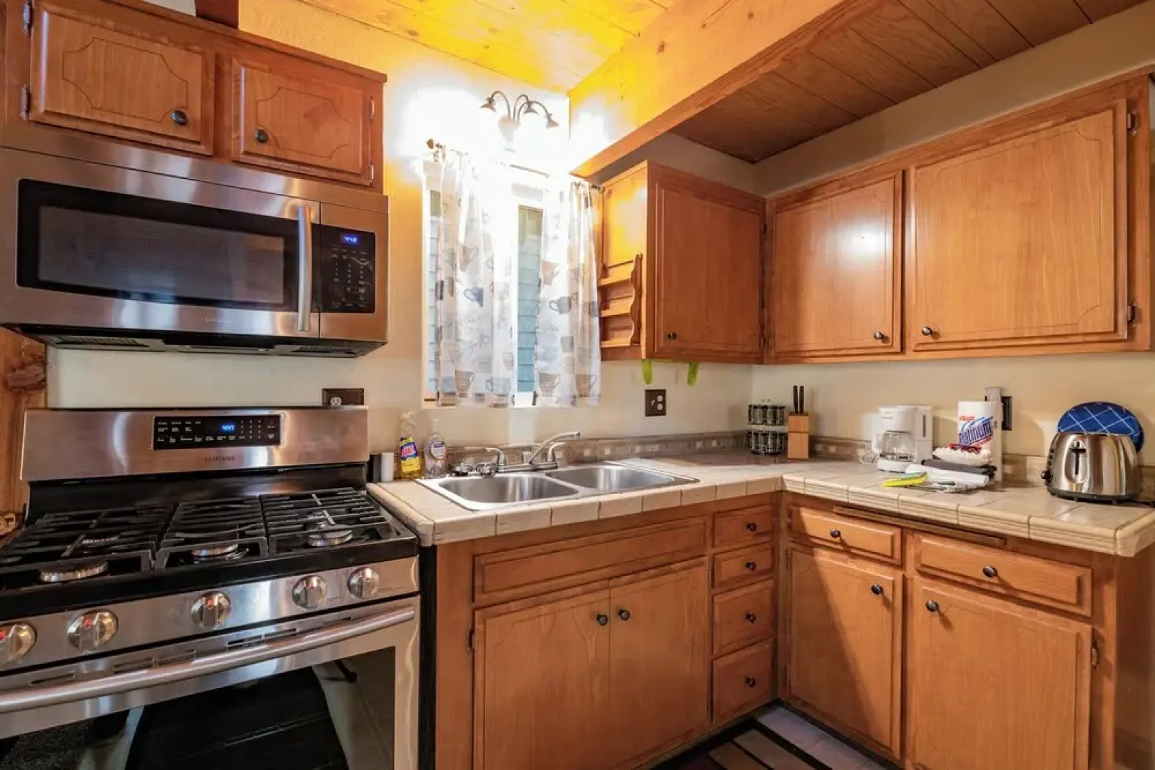 Moonridge Hideaway