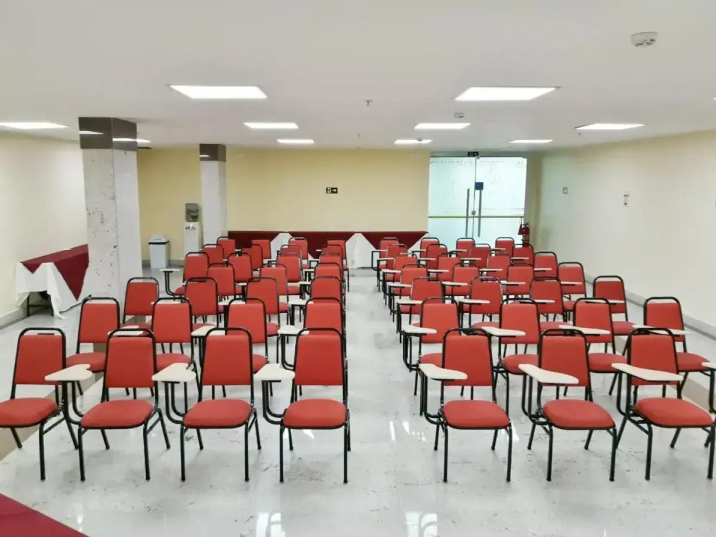 Hotel Brisa Tropical de Macae