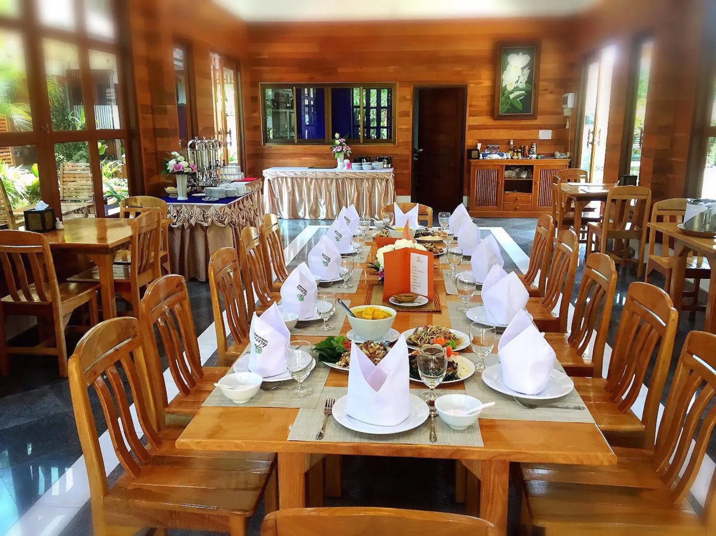 Khum Sai Ngam Hotel & Resort