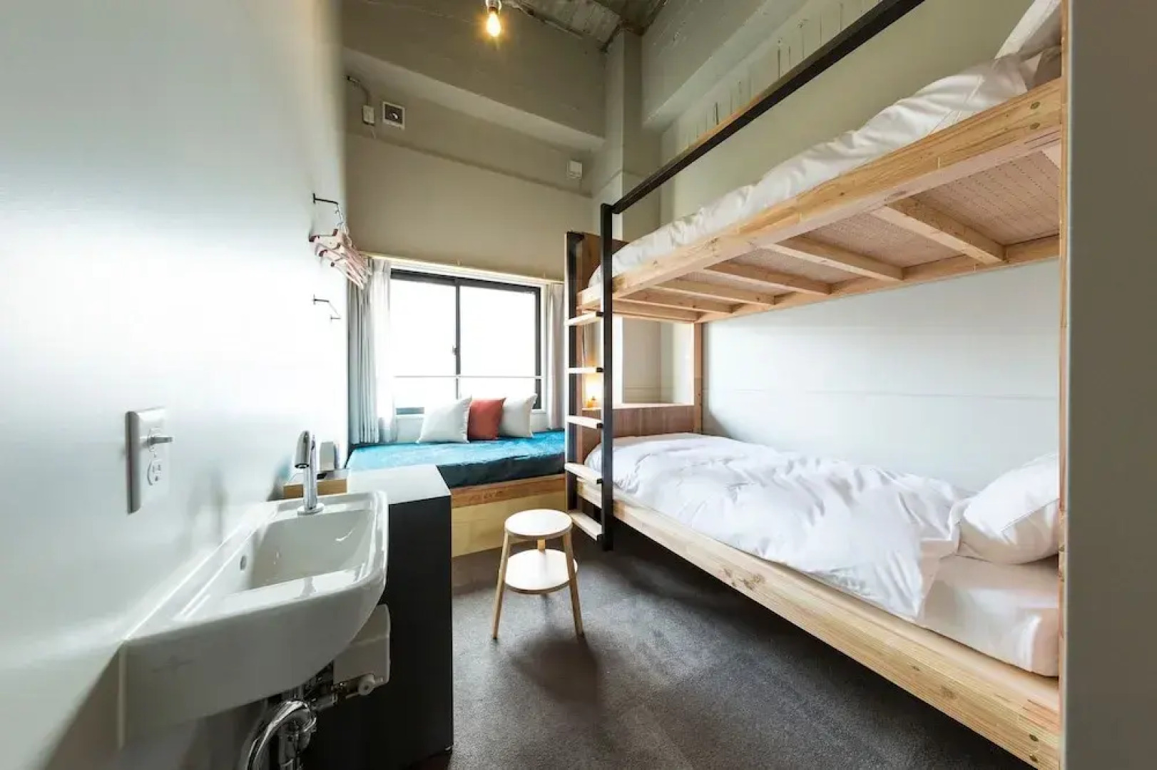 HATCHi Kanazawa - Hostel