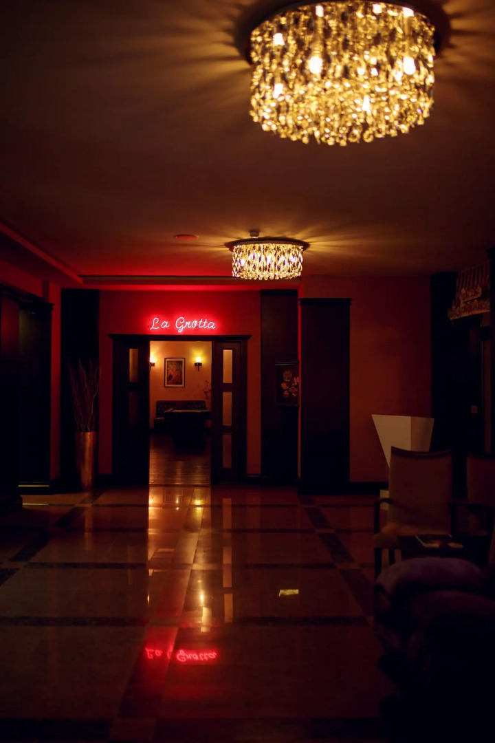 Отель The Crown