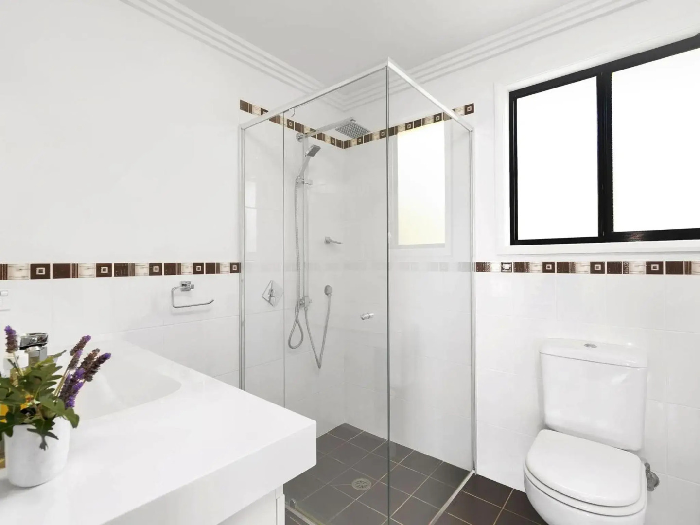 HALCYON Gerroa 4pm Check Out Sundays except Peak season