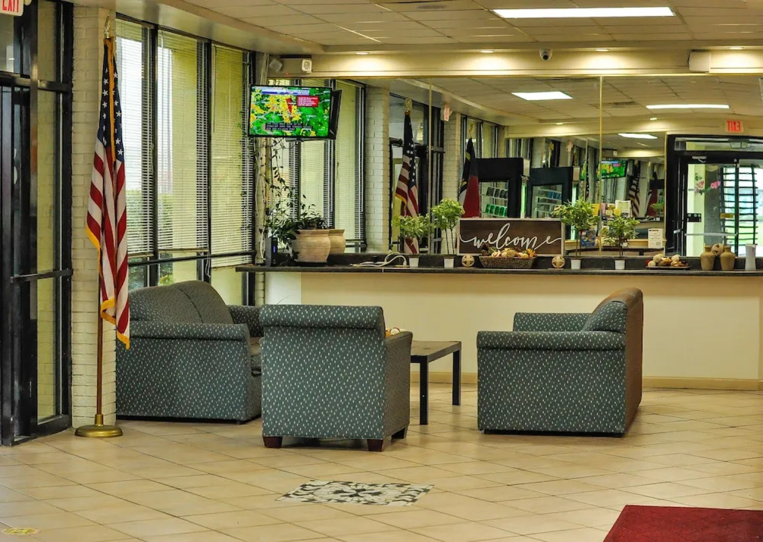 Red Carpet Inn & Suites