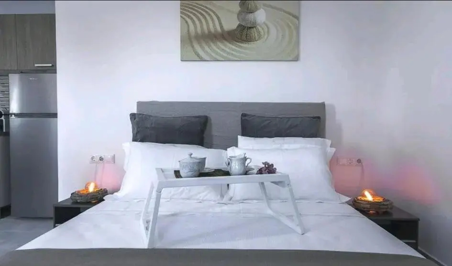 Avalon cosy apartments Kiku studio for 2 with shared swimming pool