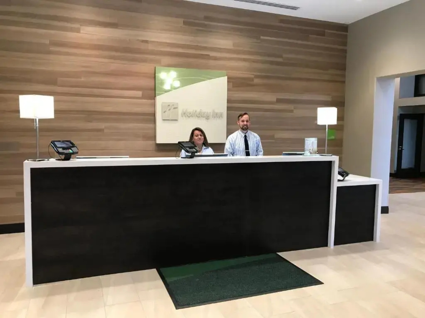 Holiday Inn & Suites Chicago-Carol Stream (Wheaton) by IHG