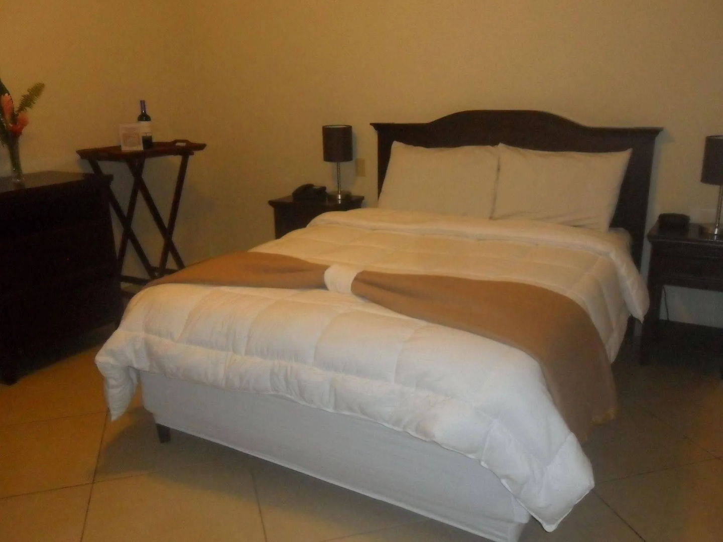 Farallones Hotel
