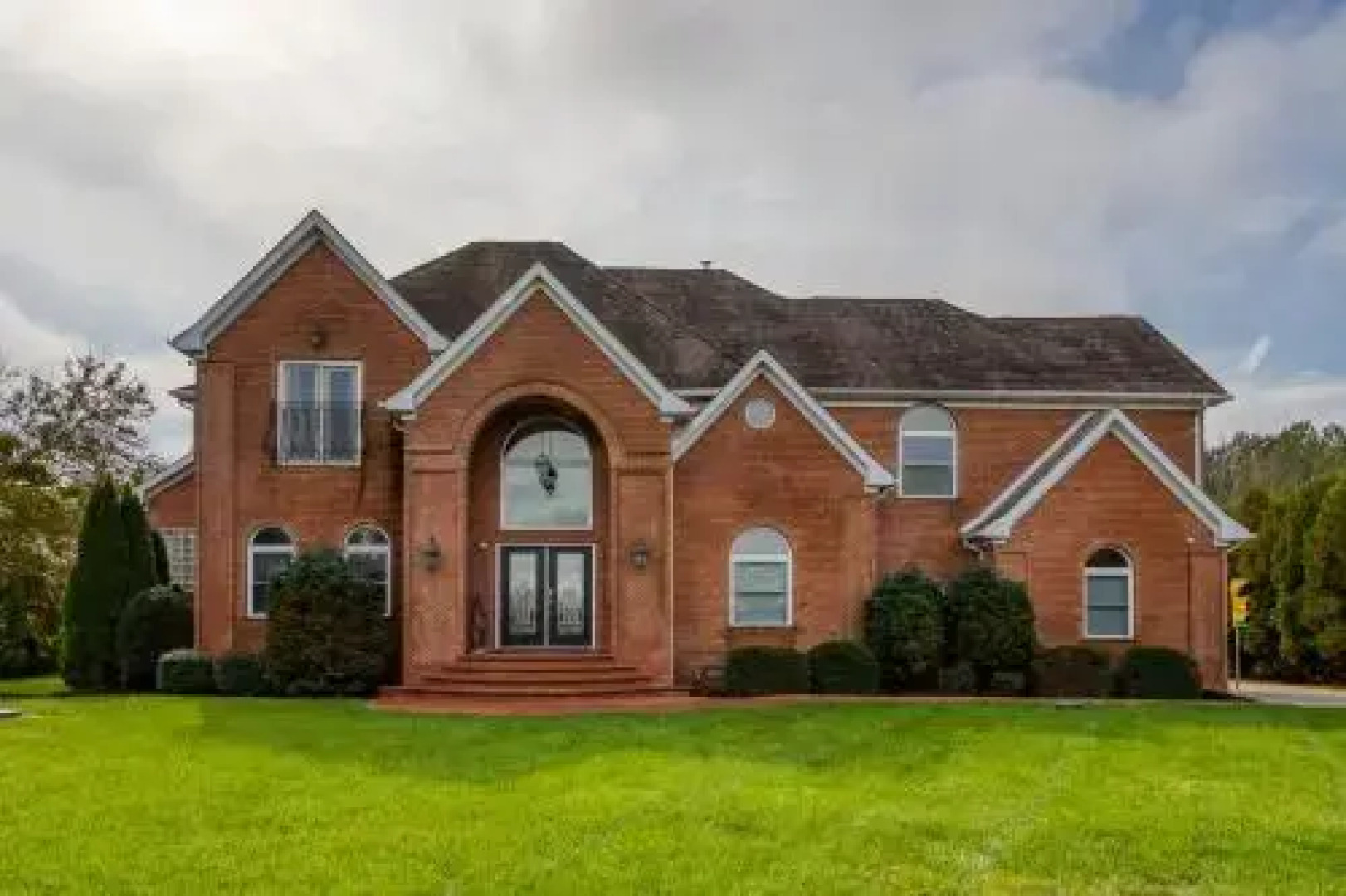 The Brooklyn Estate and Cottage