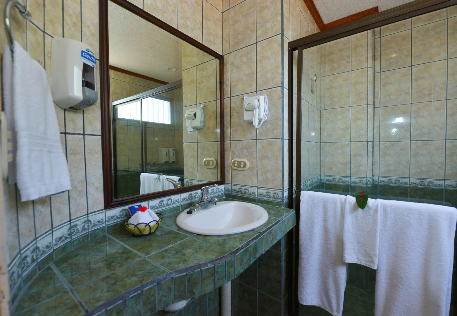 Best Western Hotel & Casino Kamuk